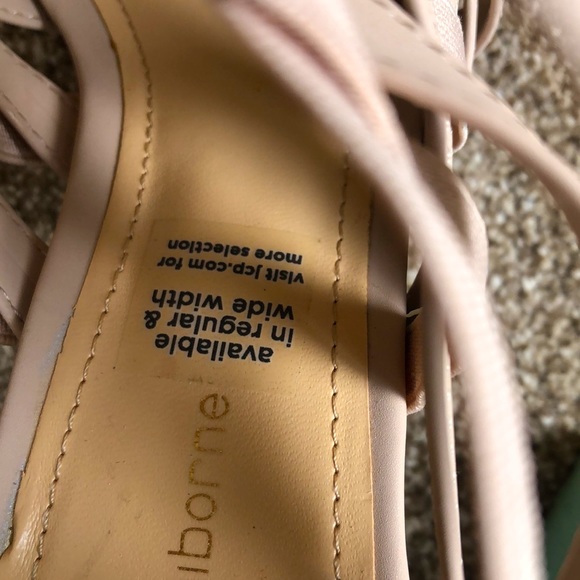 Liz Claiborne Sz6 New cream open-toe, zip back closure, crisscross stretchable - Picture 6 of 8